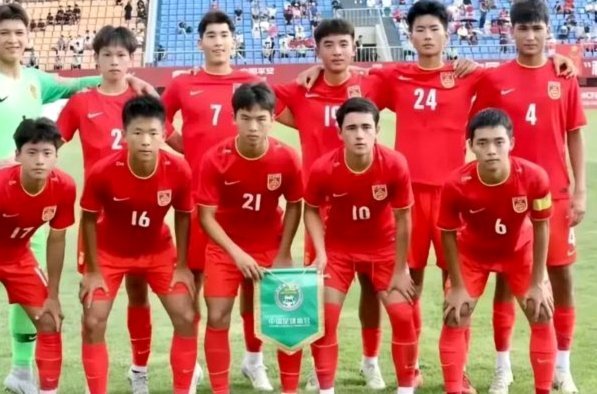 U17前锋“血雨腥风”：何、彭、王谁将成为牺牲品？