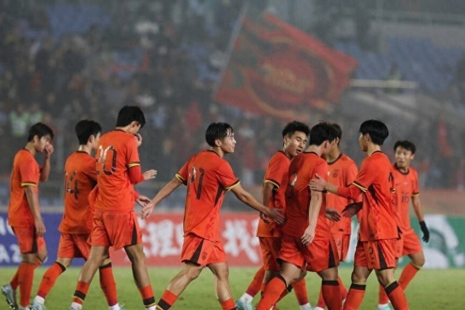 U17真是被媒体自媒体吹出来的了本质还是亚洲二三流球队