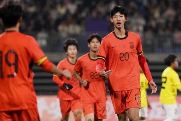 U17真是被媒体自媒体吹出来的了本质还是亚洲二三流球队