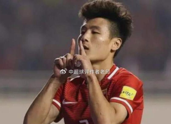 讲道理武磊是中国足球的功勋，标杆了吧，也是上海足球的历史独一档，没必要黑。