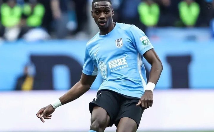 斯坦丘射门被挡阿奇姆彭补射破门英博3-0新鹏城